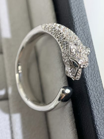 Cartier Mikro-eingelegte halbe Diamant Leopard Ring-3670