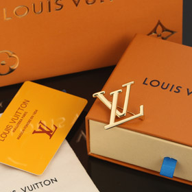 Louis Vuitton LV Buchstabe Metallbrosche-3911
