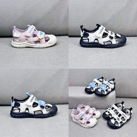 Adidas Kindersandalen mit weicher Sohle-4210